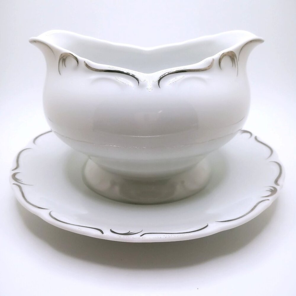 Simplicity Gravy Boat Attached Underplate White Fine China Serving Dish 7.5"